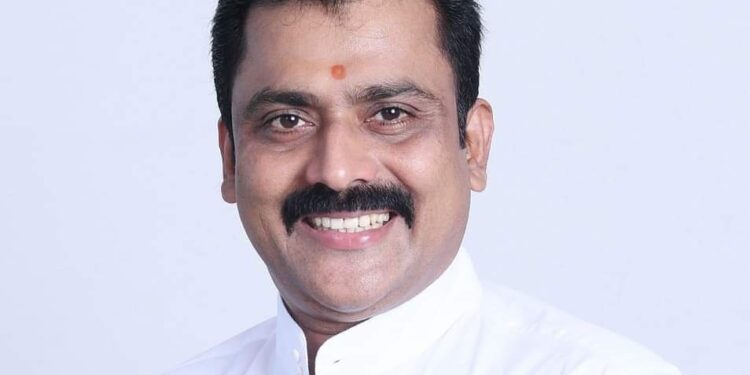 ವಿಧಾನ ಪರಿಷತ್ತಿನ ಉಪಚುನಾವಣೆ : ಕಿಶೋರ್ ಬೋಟ್ಯಾಡಿ ಬಿಜೆಪಿ ಯಿಂದ ಅಭ್ಯರ್ಥಿಯಾಗಿ ಕಣಕ್ಕೆ