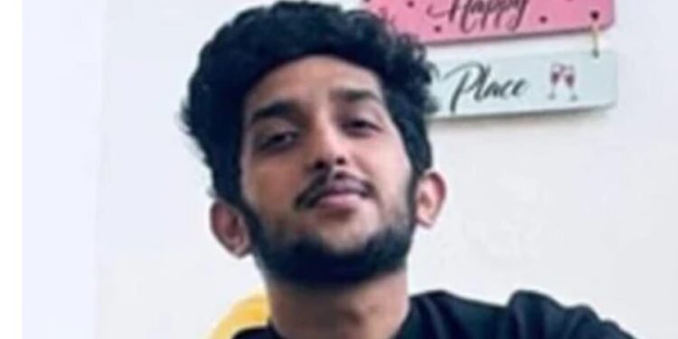 ಕೆಫೆಯೊಂದರಲ್ಲಿ ಜೈನ ವಿದ್ಯಾರ್ಥಿನಿಯೊಂದಿಗೆ ಅನ್ಯಕೋಮಿನ ಯುವಕ ಚೆಲ್ಲಾಟವಾಡುತ್ತಿರುವ ವೇಳೆ ಬಜರಂಗದಳದ ಮಿಂಚಿನ ಕಾರ್ಯಾಚರಣೆ