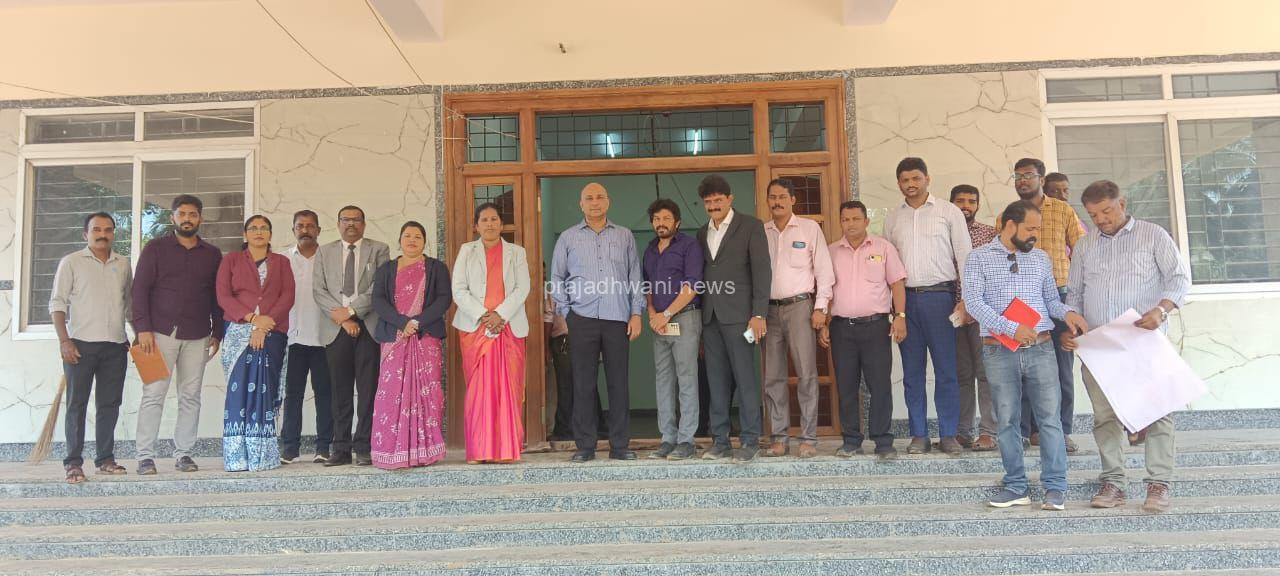 ಪುತ್ತೂರಿನಲ್ಲಿ ನಿರ್ಮಾಣಗೊಳ್ಳುತ್ತಿರುವ ನೂತನ ನ್ಯಾಯಾಲಯದ ವೀಕ್ಷಣೆಗೆ ಹೈಕೋರ್ಟ್ ನ್ಯಾಯಮೂರ್ತಿಗಳು