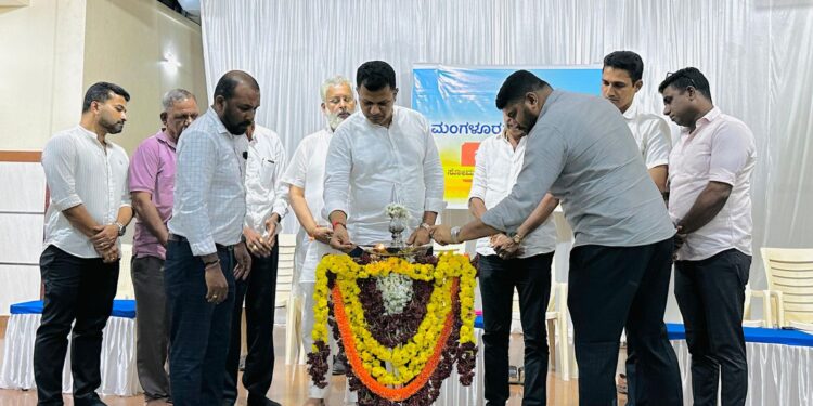 ಮಂಗಳೂರು:ಕ್ಯಾಪ್ಟನ್ ಬ್ರಿಜೇಶ್ ಚೌಟ ಸಾರಥ್ಯದಲ್ಲಿ 8ನೇ ವರ್ಷದ ಮಂಗಳೂರು ಕಂಬಳದ  ಪೂರ್ವಭಾವಿ ಸಭೆ