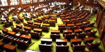 ರಾಜ್ಯ ಸಚಿವ ಸಂಪುಟಕ್ಕೆ ಮೇಜರ್ ಸರ್ಜರಿ.  6-7 ಸಚಿವರ ಸ್ಥಾನಕ್ಕೆ ಕುತ್ತು.  ಯಾರಿಗೆ ಒಳಿಯಲಿದೇ ಮಂತ್ರಿ ಭಾಗ್ಯ