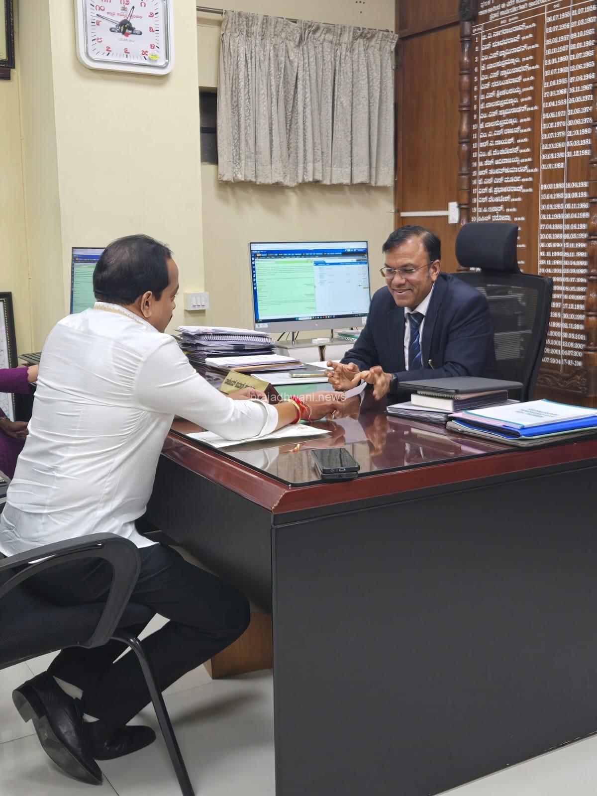 ಉಪ್ಪಿನಂಗಡಿ ಮತ್ತು ವಿಟ್ಲ ನಾಡಕಚೇರಿಗಳಿಗೆ ಮೂಲಭೂತ ಸೌಕರ್ಯ ಕಲ್ಪಿಸಿ ಕಂದಾಯ ಕಾರ್ಯದರ್ಶಿಗೆ ಶಾಸಕ ಅಶೋಕ್ ರೈ ಮನವಿ