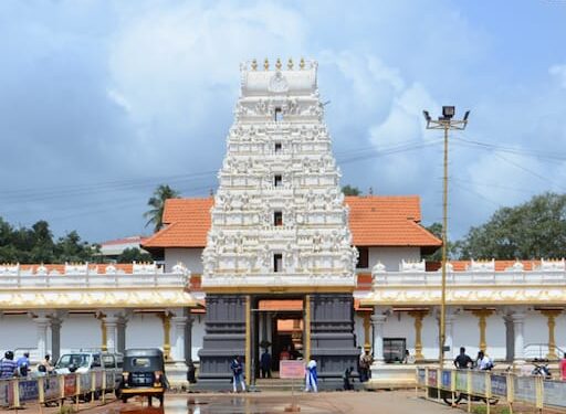 ಪುತ್ತೂರು ಶ್ರೀ ಮಹಾಲಿಂಗೇಶ್ವರ ದೇವಸ್ಥಾನಕ್ಕೆ ಹೊಸ ಮೆರುಗು     ಕೇಂದ್ರ ಪ್ರವಾಸೋಧ್ಯಮ ಇಲಾಖೆಗೆ 55 ಕೋಟಿ ಪ್ರಸ್ತಾವನೆ:- ಶಾಸಕ ಅಶೋಕ್ ರೈ