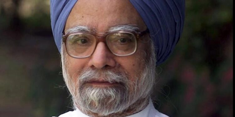ದೆಹಲಿ: ಮಾಜಿ ಪ್ರಧಾನಿ ಮನಮೋಹನ್ ಸಿಂಗ್ (92) ಮಾಜಿ ಪ್ರಧಾನಿ ಡಾ. ಮನಮೋಹನ್ ಸಿಂಗ್ ಇಂದು ದೆಹಲಿಯ ಏಮ್ಸ್ ಆಸ್ಪತ್ರೆಯಲ್ಲಿ ನಿಧನರಾದರು.