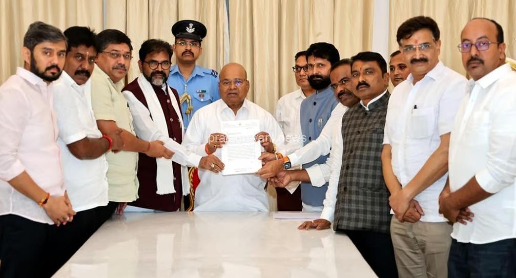 ಬೆಂಗಳೂರು:ಪೋಲಿಸ್ ಅಧಿಕಾರಿಗಳ ವಿರುದ್ಧ ಕ್ರಮಕ್ಕೆ ಗವರ್ನರ್ ಗೆ ಸಿಟಿ ರವಿ ದೂರು.