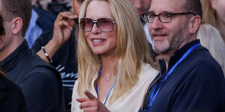 ಪ್ರಯಾಗ್ರಾಜ್ನಲ್ಲಿ ಮಹಾಕುಂಭಮೇಳದಲ್ಲಿ ಪಾಲ್ಗೊಳ್ಳಲಿದ್ದಾರೆ ಆ್ಯಪಲ್ ಸಹ ಸಂಸ್ಥಾಪಕ ಸ್ಟೀವ್ ಪತ್ನಿ ಲಾರೆನ್