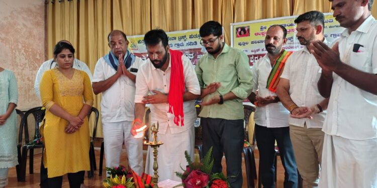 ಪುತ್ತಿಲ ಪರಿವಾರ ಸೇವಾ ಟ್ರಸ್ಟ್ ಬಜತ್ತೂರು ಗ್ರಾಮ ಸಮಿತಿ, ಜಸ್ಟೀಸ್ ಕೆ ಎಸ್ ಹೆಗ್ಡೆ ಚಾರಿಟೇಬಲ್ ಆಸ್ಪತ್ರೆ ದೇರಳಕಟ್ಟೆ, ಶ್ರೀ ಸತ್ಯ ಸಾಯಿ ಸೇವಾ ಸಮಿತಿ ಈಶ್ವರಂಭ ಸ ಟ್ರಸ್ಟ್ ಇದರ ಜಂಟಿ ಆಶ್ರಯದಲ್ಲಿ ಉಚಿತ ಕಣ್ಣಿನ ಮತ್ತು ದಂತ ಚಿಕಿತ್ಸಾ ಶಿಬಿರ