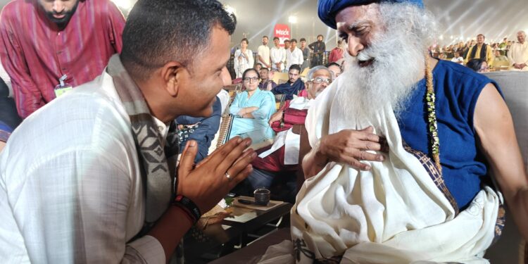 ಈಶಾ ಫೌಂಡೇಶನ್ ಮಹಾಶಿವರಾತ್ರಿಯ ಕಾರ್ಯಕ್ರಮದಲ್ಲಿ ದ.ಕ ಸಂಸದ ಕ್ಯಾಪ್ಟನ್ ಬ್ರಿಜೇಶ್ ಚೌಟ ಭಾಗಿ