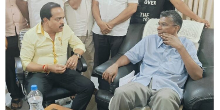 ಪುತ್ತೂರಿಗೆ ಲೋಕೋಪಯೋಗಿ ಸಚಿವ ಸತೀಶ್ ಜಾರಕಿಹೊಳಿ ಭೇಟಿ. ಪುತ್ತೂರು ಕ್ಷೇತ್ರದ ಪಿಡಬ್ಲುಡಿ ರಸ್ತೆಗಳ ಅಭಿವೃದ್ಧಿ ವಿಚಾರ ಚರ್ಚೆ