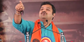 ಅನ್ಯ ಧರ್ಮದ ಯುವತಿಯರನ್ನು ಪ್ರೀತಿಸಿ ಮದುವೆಯಾಗುವಂತೆ ಹಿಂದೂ ಯುವಕರಿಗೆ ಚಕ್ರವರ್ತಿ ಸೂಲಿಬೆಲೆ ಕರೆ : ಡಿವೈಎಫ್​ಐ ಮುಖಂಡ ಮುನೀರ್ ಕಾಟಿಪಳ್ಳ ತೀವ್ರ ವಿರೋಧ