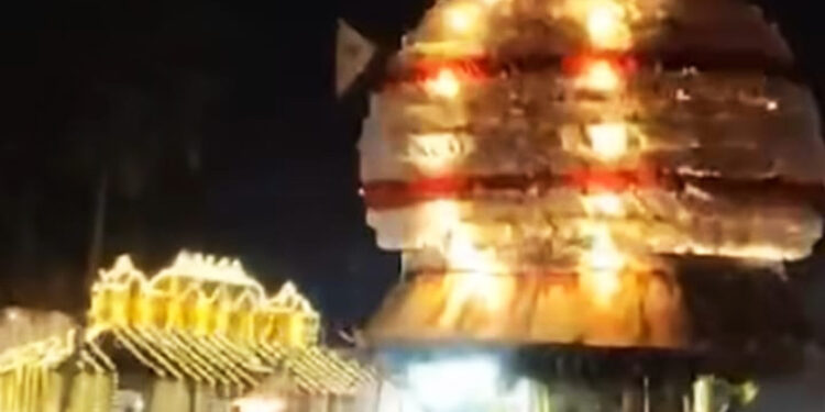 ಮೂಲ್ಕಿ ಬಪ್ಪನಾಡು ದೇವಸ್ಥಾನ ರಥೋತ್ಸವ ವೇಳೆ ಮುರಿದ ತೇರು, ಭಕ್ತಾದಿಗಳು ಪ್ರಾಣ ಅಪಾಯದಿಂದ ಪಾರು.