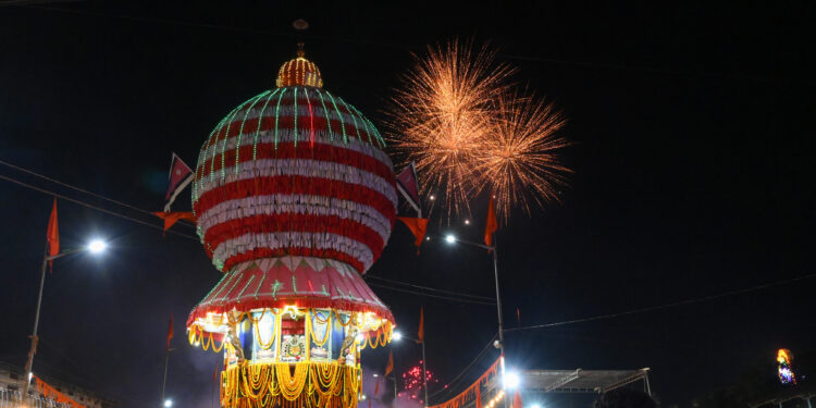 ಇಂದು ಏ.17ರಂದು ಹತ್ತೂರ ಒಡೆಯ ಪುತ್ತೂರು ಶ್ರೀ ಮಹಾಲಿಂಗೇಶ್ವರ ದೇವರ ಬ್ರಹ್ಮರಥೋತ್ಸವ – ಈ ಬಾರಿ ಭಕ್ತರ ಸೇವಾರೂಪದಲ್ಲಿ ‘ಪುತ್ತೂರು ಬೆಡಿ’ ವಿಶೇಷ ಸುಡುಮದ್ದುಗಳ ಪ್ರದರ್ಶನ