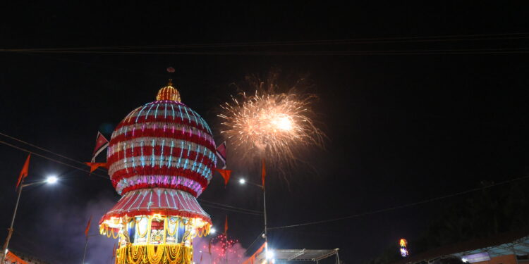 ಪುತ್ತೂರು ಶ್ರೀ ಮಹಾಲಿಂಗೇಶ್ವರ ದೇವಸ್ಥಾನದ ವೈಭವದ ಬ್ರಹ್ಮರಥೋತ್ಸವ