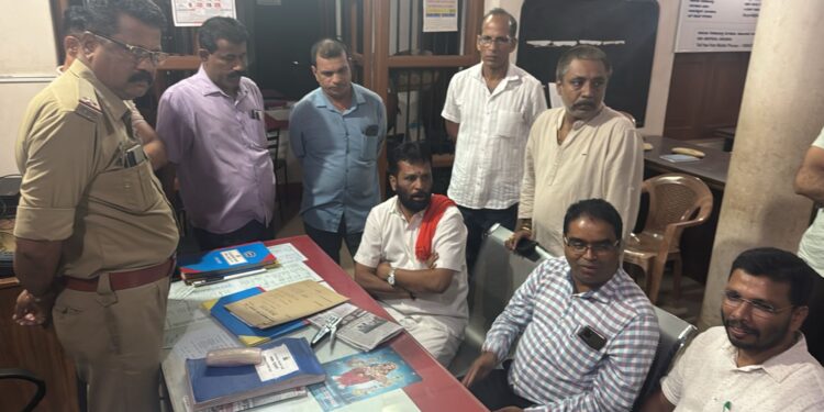 ಸರಕಾರಿ ಆಸ್ಪತ್ರೆ ವೈದ್ಯಾಧಿಕಾರಿ ಡಾ.ಆಶಾಜ್ಯೋತಿಯವರ ಮೇಲೆ ಹಲ್ಲೆಗೆ ಯತ್ನ- ಆರೋಪಿಯನ್ನು ಬಂಧಿಸದೆ ಬಿಟ್ಟಿರುವ ಆರೋಪ-ಪೊಲೀಸರ ವಿರುದ್ಧ ಆಕ್ರೋಶ