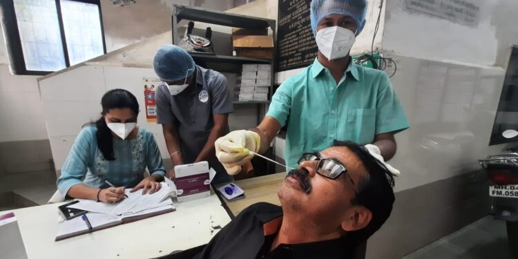 ಕರ್ನಾಟಕದಲ್ಲಿ ಕೋವಿಡ್-19 ಪ್ರಕರಣಗಳು ಹೆಚ್ಚುತ್ತಿರುವ ಹಿನ್ನೆಲೆಯಲ್ಲಿ: ಇನ್ಮುಂದೆ ಕೋವಿಡ್ ಟೆಸ್ಟ್ ಕಡ್ಡಾಯ