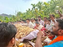 ಜನನಿಬಿಡ ರಸ್ತೆಯಲ್ಲಿ ಅಮಾನವೀಯವಾಗಿ ಮತ್ತು ಭೀಕರವಾಗಿ ಹತ್ಯೆ ಮಾಡಲಾಗಿದೆ ; ಶೋಭಾ ಕರಂದ್ಲಾಜೆ