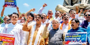 ಕಾಲ್ತುಳಿತ: ರಾಜ್ಯ ಸರ್ಕಾರದ ವಿರುದ್ಧ ಬಿಜೆಪಿ ಪ್ರತಿಭಟನೆ; ಸಿಎಂ ನಿವಾಸಕ್ಕೆ ಮುತ್ತಿಗೆಗೆ ಯತ್ನ