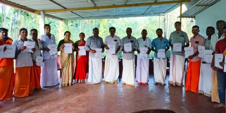 ಬೆಳಾಲು: ಅನಂತೋಡಿ ಶ್ರೀ ಅನಂತಪದ್ಮನಾಭ ದೇವಸ್ಥಾನದಲ್ಲಿ ಚತುರ್ದಶಿ ನೋಂಪು ಪೂಜೆಯ ಆಮಂತ್ರಣ ಪತ್ರಿಕೆ ಬಿಡುಗಡೆ