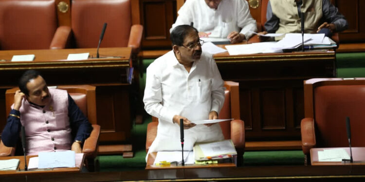 ಮಾಸ್ಕ್ ಮ್ಯಾನ್ ತೋರಿಸಿದ 2 ಜಾಗಗಳಲ್ಲಿ ಅಸ್ಥಿಪಂಜರ ಪತ್ತೆಯಾಗಿವೆ! ಸದನಕ್ಕೆ ಪರಮೇಶ್ವರ್ ಮಾಹಿತಿ