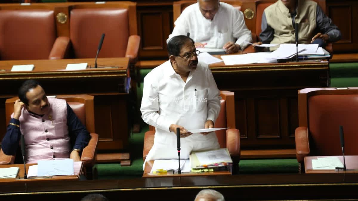 ಮಾಸ್ಕ್ ಮ್ಯಾನ್ ತೋರಿಸಿದ 2 ಜಾಗಗಳಲ್ಲಿ ಅಸ್ಥಿಪಂಜರ ಪತ್ತೆಯಾಗಿವೆ! ಸದನಕ್ಕೆ ಪರಮೇಶ್ವರ್ ಮಾಹಿತಿ