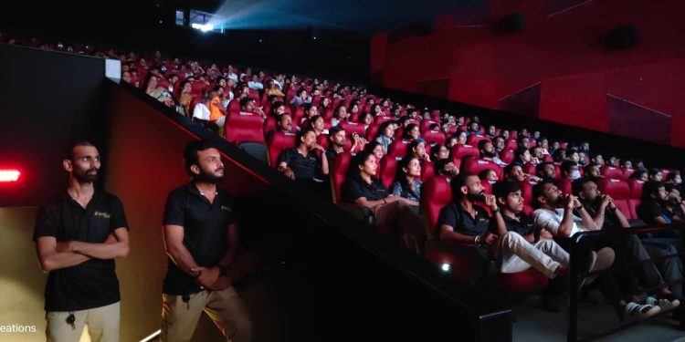 ಪುತ್ತೂರಿನ ಭಾರತ್ ಸಿನಿಮಾಸ್ ಜಿ ಎಲ್ ಮಾಲ್ ನಲ್ಲಿ ತೆನ್ಕಾಯಿ ಮಲೆ ಚಿತ್ರದ ಪ್ರೀಮಿಯರ್ ಶೋ ಉದ್ಘಾಟನೆ