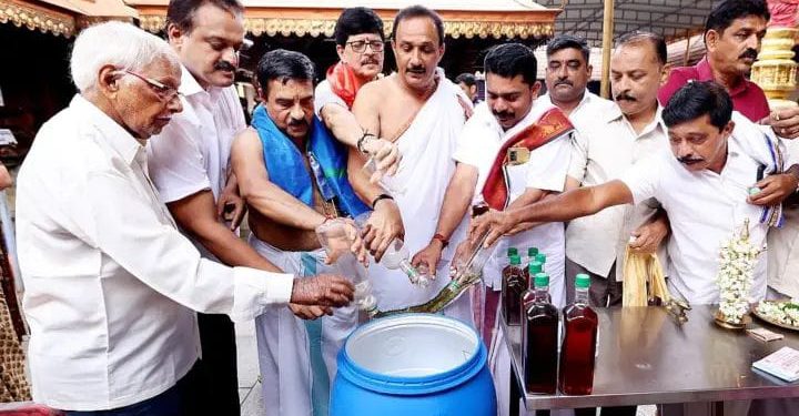 ಪುತ್ತೂರು ಮಹಾಲಿಂಗೇಶ್ವರ ದೇವಳದಲ್ಲಿ ಭಕ್ತರಿಂದ ಶುದ್ಧ ಎಳ್ಳೆಣ್ಣೆ ಸಮರ್ಪಣೆ ಆರಂಭ