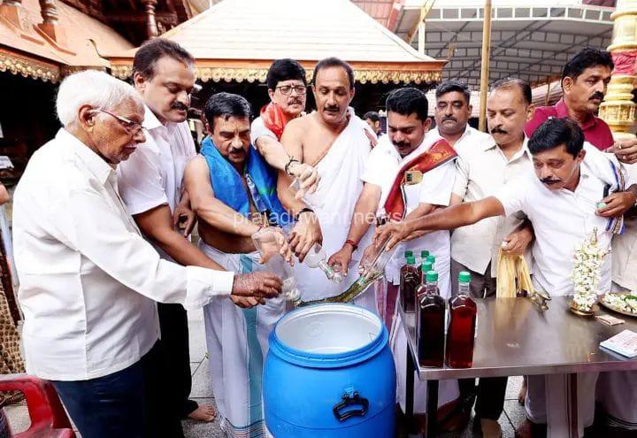 ಪುತ್ತೂರು ಮಹಾಲಿಂಗೇಶ್ವರ ದೇವಳದಲ್ಲಿ ಭಕ್ತರಿಂದ ಶುದ್ಧ ಎಳ್ಳೆಣ್ಣೆ ಸಮರ್ಪಣೆ ಆರಂಭ