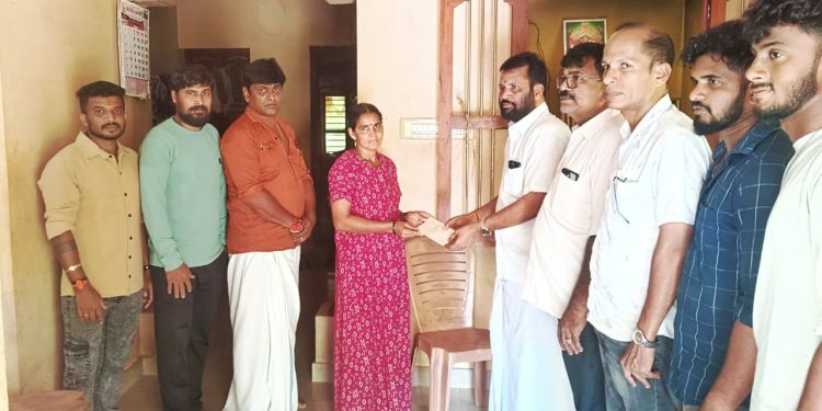 ಪಾಣಾಜೆ ಗ್ರಾಮದ ಬೊಳ್ಳಿಂಬಳ ನಿವಾಸಿಯಾದ ಸೀತಾರಾಮ ರೈ ಯವರ ವೈದ್ಯಕೀಯ ಚಿಕಿತ್ಸೆಗಾಗಿ ಪುತ್ತಿಲಪರಿವಾರ ಸೇವಾ ಟ್ರಸ್ಟ್(ರಿ) ಪುತ್ತೂರು ಇದರ ವತಿಯಿಂದ ಸಹಾಯಧನ