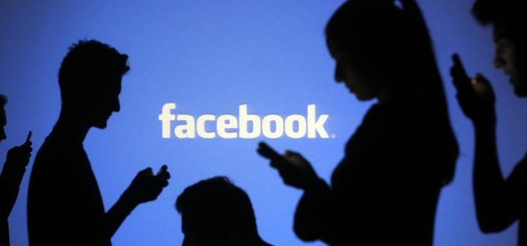 ಫೇಸ್​ಬುಕ್​ನಲ್ಲಿ ಪರಿಚಯ ಖಾಸಗಿ ಫೋಟೊ, ವಿಡಿಯೋ ಇಟ್ಕೊಂಡು ಬ್ಲ್ಯಾಕ್​ಮೇಲ್ ಮಹಿಳೆಗೆ ಲಕ್ಷಾಂತರ ರೂ. ವಂಚನೆ