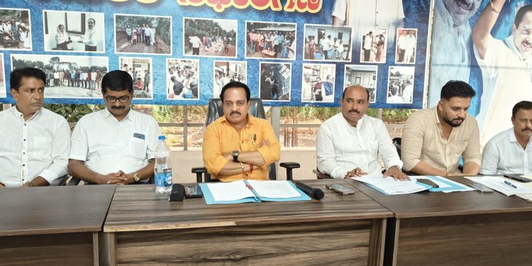 ಅಶೋಕ ಜನಮನ 2025: ಅಶೋಕ್ ರೈ ನೇತೃತ್ವದಲ್ಲಿ ಪೂರ್ವಭಾವಿ ಸಭೆ; ಬರುವ ಪ್ರತೀಯೊಬ್ಬರೂ ಅನ್ನದಾನವನ್ನು ಸ್ವೀಕರಿಸುವಂತೆ ನೋಡಿಕೊಳ್ಳಿ: ಶಾಸಕ ಅಶೋಕ್ ರೈ ಸೂಚನೆ