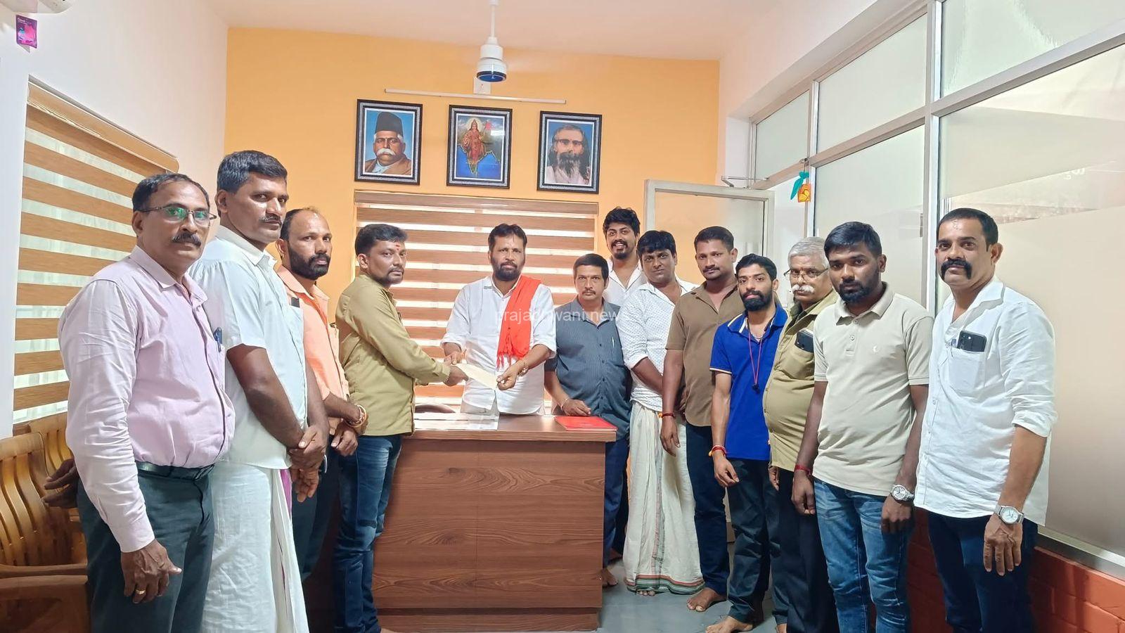 ಪುತ್ತಿಲ ಪರಿವಾರದ “ಅರುಣ ಸಾರಥಿ” ಸಂಘಟನೆಯ ವತಿಯಿಂದ ಗಂಭೀರ ಖಾಯಿಲೆಯಿಂದ ಬಳಲುತ್ತಿರುವ ಕೆಯ್ಯೂರು ನಿವಾಸಿಗೆ ಧನಸಹಾಯ