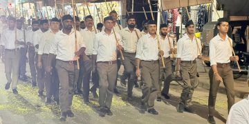 ಪುತ್ತೂರಿನಲ್ಲಿ ಸಂಘ ಶತಾಬ್ದಿ ಹಿನ್ನೆಲೆ ಗಣವೇಷಧಾರಿಗಳಿಂದ ಬೃಹತ್ ಪಥಸಂಚಲನ