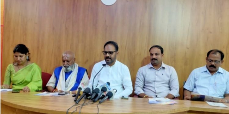 ಪುತ್ತೂರಿನಲ್ಲಿ ನ.16ರಂದು ಆಳ್ವಾಸ್ ಸಾಂಸ್ಕೃತಿಕ ವೈಭವ ನಿರೀಕ್ಷೆಗೂ ಮೀರಿ ಜನಸಾಗರ ಸಾಧ್ಯತೆ – ಕಾವು ಹೇಮನಾಥ ಶೆಟ್ಟಿ