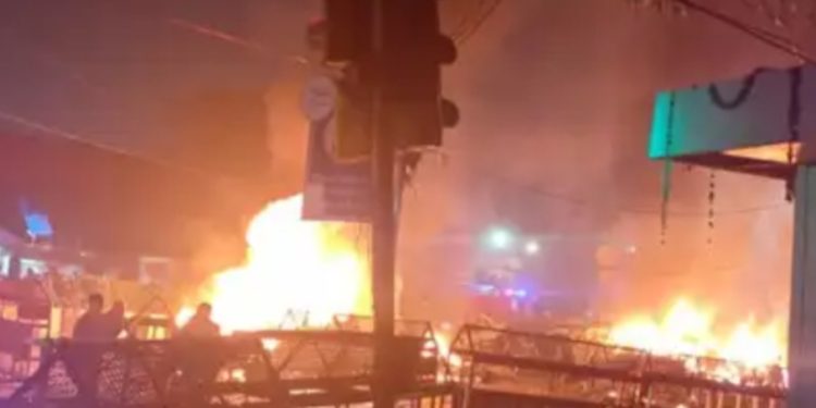 ಕೆಂಪು ಕೋಟೆ ಬಳಿ ಕಾರಿನಲ್ಲಿ ಸ್ಫೋಟ; 9 ಮಂದಿ ಸಾವು, ಹಲವರಿಗೆ ಗಾಯ