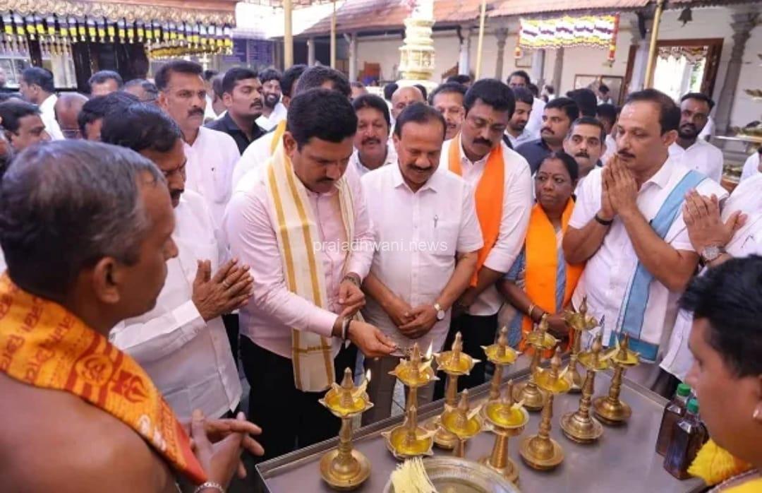 ಹತ್ತೂರ ಒಡೆಯ ಪುತ್ತೂರು ಮಹಾಲಿಂಗೇಶ್ವರ ದೇವಸ್ಥಾನಕ್ಕೆ ಬಿಜೆಪಿ ರಾಜ್ಯಾಧ್ಯಕ್ಷ ಬಿ.ವೈ ವಿಜಯೇಂದ್ರ ಭೇಟಿ