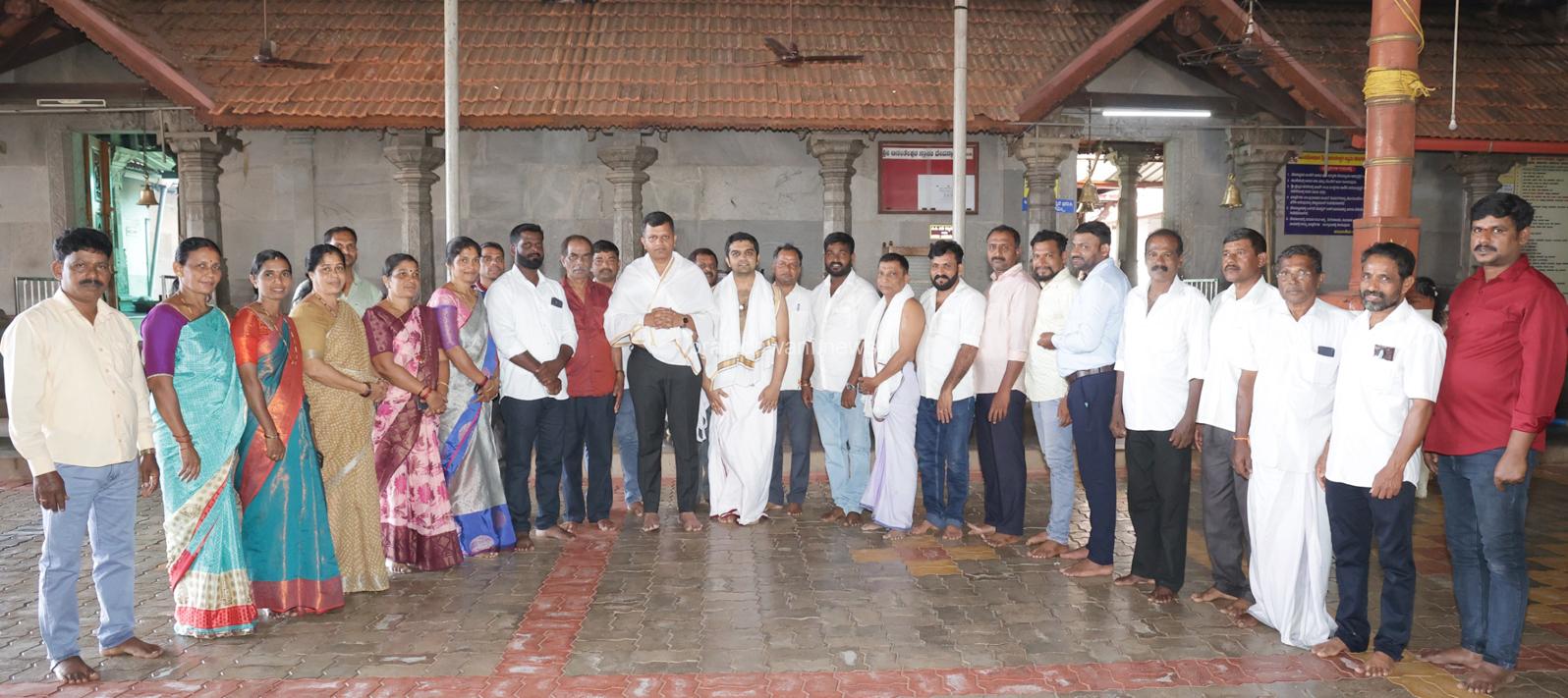 ಮಚ್ಚಿನ : ಬಳ್ಳಮಂಜ ಶ್ರೀ ಅನಂತೇಶ್ವರ ಸ್ವಾಮಿ ದೇವಸ್ಥಾನಕ್ಕೆ ಸಂಸದರಾದ ಕ್ಯಾ.ಬ್ರಿಜೇಶ್ ಚೌಟ ಭೇಟಿ