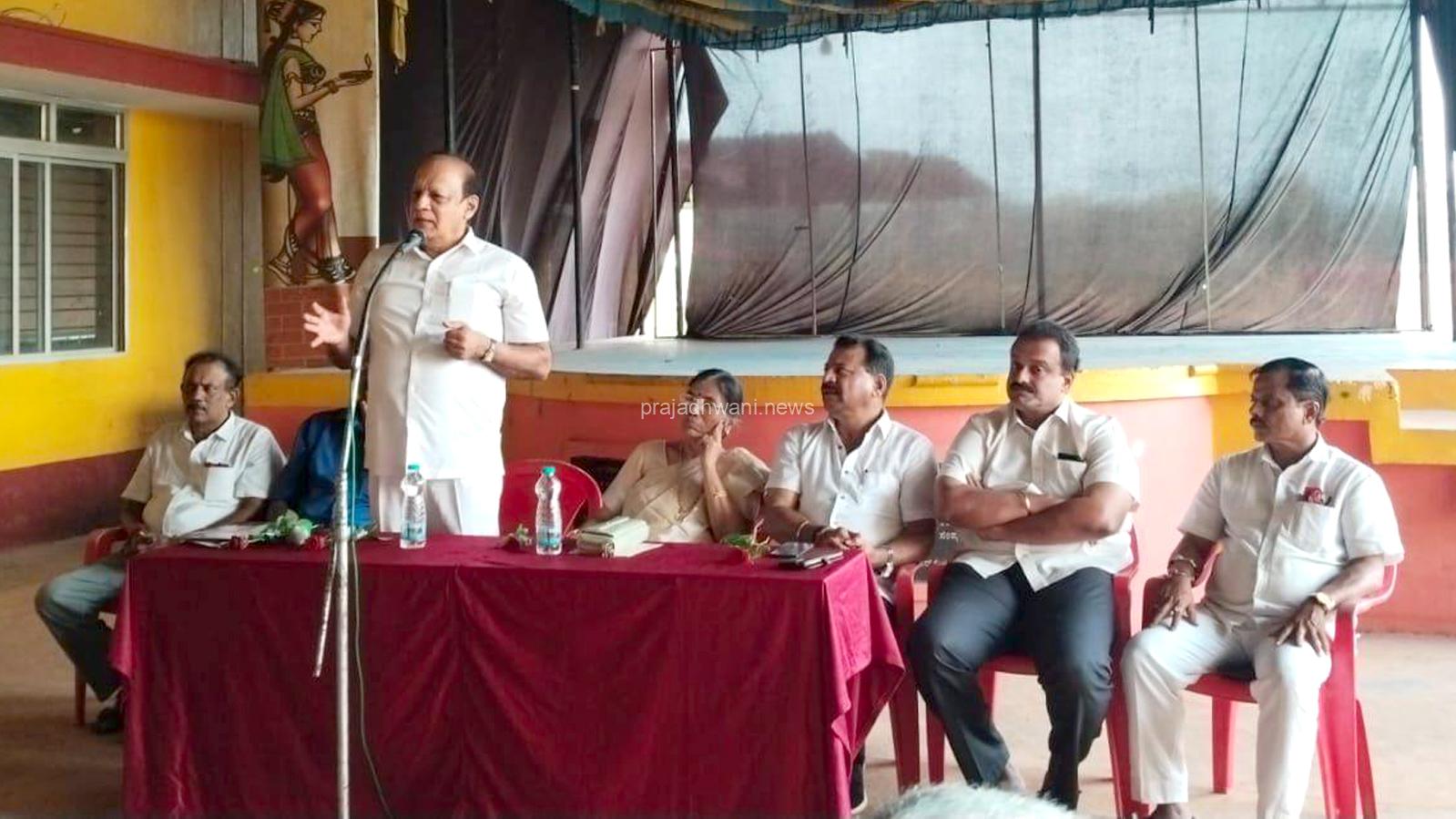 ಪುತ್ತೂರಿನ ಐತಿಹಾಸಿಕ ಕೋಟಿಚೆನ್ನಯ ಜೋಡುಕರೆ ಕಂಬಳ ಪೂರ್ವ ಸಿದ್ಧತೆಯಾಗಿ ಪ್ರಥಮ ಸಭೆ: ದೇವರ ಬ್ರಹ್ಮಕಲಶದ ಸಂದರ್ಭ ಹೊಸ ಕರೆ ನಿರ್ಮಾಣ ಎನ್ ಚಂದ್ರಹಾಸ ಶೆಟ್ಟಿ