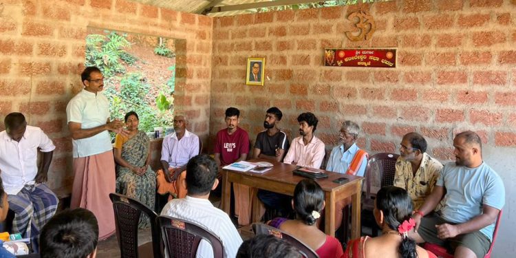 ಲಾಯಿಲ: (ನ.09) 32 ವರ್ಷಗಳ ಇತಿಹಾಸವಿರುವ ಲಾಯಿಲ ಗ್ರಾಮ ಕನ್ನಾಜೆ ಶ್ರೀ ದುರ್ಗಾಪರಮೇಶ್ವರಿ ಭಜನಾ ಮಂದಿರದ ಮುಂದಿನ 2 ವರ್ಷದ ಅವಧಿಗೆ ನೂತನ ಪದಾಧಿಕಾರಿಗಳ ಆಯ್ಕೆ