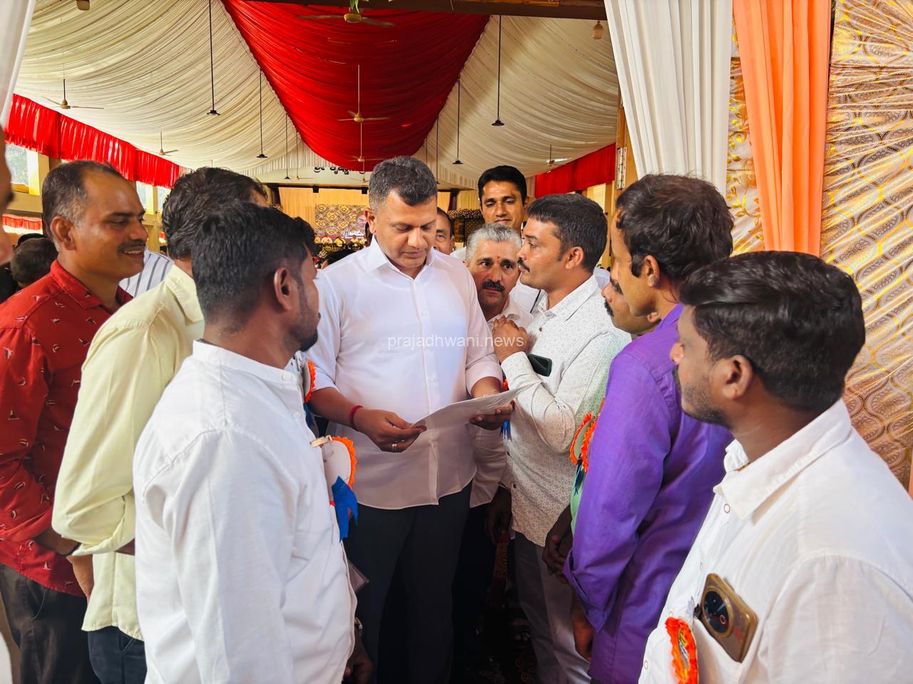 ಉಜಿರೆ ರಬ್ಬರ್ ಟ್ಯಾಪರ್ ಮತ್ತು ಕೃಷಿ ಮಜ್ದೂರ್ ಸಂಘದಿಂದ ಸಂಸದರಾದ ಕ್ಯಾ ! ಬ್ರಜೇಶ್ ಚೌಟ ಅವರಿಗೆ ಮನವಿ ಸಲ್ಲಿಕೆ