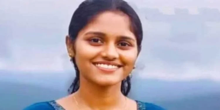 ಇಲಿಪಾಷಾಣ ಸೇವಿಸಿ ಅಸ್ವಸ್ಥಗೊಂಡಿದ್ದ ವಿದ್ಯಾರ್ಥಿನಿ ಸಾವು