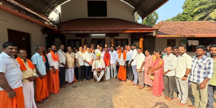 ಸೈನ್ಯದಲ್ಲಿ ಅನನ್ಯ ಸೇವೆಗೈದು ನಿವೃತ್ತರಾಗಿ ಹುಟ್ಟೂರಿಗೆ ಆಗಮಿಸಿದ  ಮೊಗ್ರು ಗ್ರಾಮ ಮುಗೇರಡ್ಕ ಶ್ರೀ ಅಶೋಕ್ ಪಿ.ಎಲ್ ರವರಿಗೆ ಬೆಳ್ತಂಗಡಿ ಶಾಸಕ ಹರೀಶ್ ಪೂಂಜರವರಿಂದ ಗೌರವಾರ್ಪಣೆ