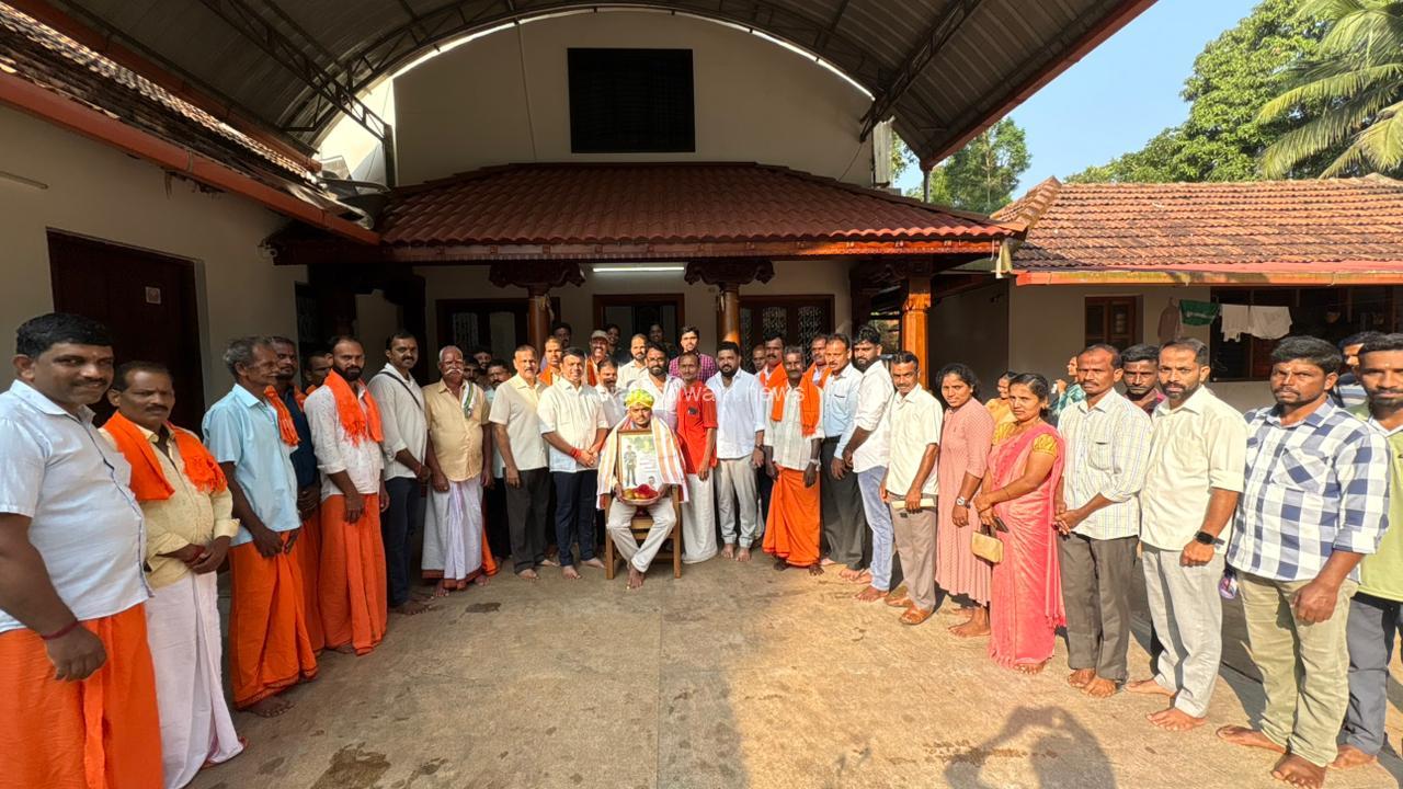 ಸೈನ್ಯದಲ್ಲಿ ಅನನ್ಯ ಸೇವೆಗೈದು ನಿವೃತ್ತರಾಗಿ ಹುಟ್ಟೂರಿಗೆ ಆಗಮಿಸಿದ ಮೊಗ್ರು ಗ್ರಾಮ ಮುಗೇರಡ್ಕ ಶ್ರೀ ಅಶೋಕ್ ಪಿ.ಎಲ್ ರವರಿಗೆ ಬೆಳ್ತಂಗಡಿ ಶಾಸಕ ಹರೀಶ್ ಪೂಂಜರವರಿಂದ ಗೌರವಾರ್ಪಣೆ