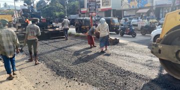 ಪುತ್ತೂರು ನಗರದ ಹೊಂಡ ಗುಂಡಿ ರಸ್ತೆ ಮುಕ್ತಿ: ಬಿರುಸಿನಿಂದ ಸಾಗುತ್ತಿದೆ ರಸ್ತೆ ಹೊಂಡ ಮುಚ್ಚುವ ಕಾರ್ಯ