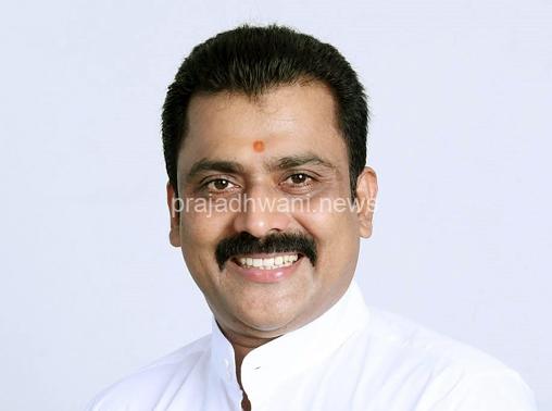 ವಿಧಾನ ಪರಿಷತ್ ಅಧಿವೇಶನದಲ್ಲಿ ರಾಜ್ಯದ ಕೃಷಿಕರನ್ನು ಗಂಭೀರ ನಿರಾಶೆಯಲ್ಲಿಟ್ಟಿರುವ ಬೆಳೆ ವಿಮೆ ಪರಿಹಾರ ಸಂಬಂಧಿಸಿದ ಸಮಸ್ಯೆಯನ್ನು ಸದನದ ಗಮನಕ್ಕೆ ತಂದ ವಿಧಾನ ಪರಿಷತ್ ಸದಸ್ಯ ಶ್ರೀ ಕಿಶೋರ್ ಕುಮಾರ್