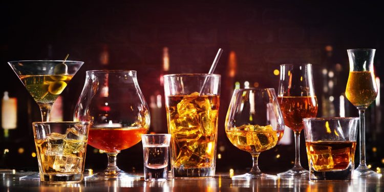 ಮದ್ಯ ಮಾರಾಟದಲ್ಲಿ ದಾಖಲೆ: ಬರೋಬ್ಬರಿ 120.98 ಕೋಟಿ ಆದಾಯ! ಆ ಜಿಲ್ಲಾ ಯಾವುದು?