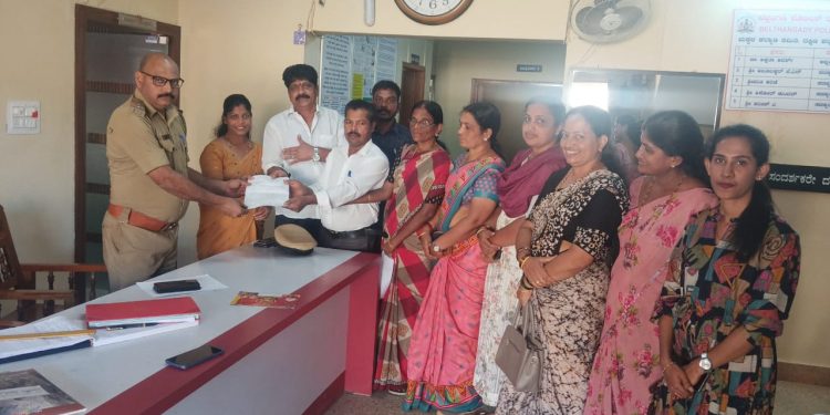 ಸುಳ್ಯ ಶಾಸಕಿ ಭಾಗೀರಥಿ ಮುರುಳ್ಯ ಅವರ ಬಗ್ಗೆ ಸಾಮಾಜಿಕ ಜಾಲತಾಣದಲ್ಲಿ ಅವಹೇಳನ: ಬೆಳ್ತಂಗಡಿ ಬಿಜೆಪಿ ಎಸ್ಸಿ ಮೋರ್ಚಾ ಮಂಡಲ ವತಿಯಿಂದ ಕೇಸು ದಾಖಲು