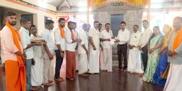 ಉರುವಾಲು ಗ್ರಾಮ ಶ್ರೀ ವನಶಾಸ್ತಾರ ಮತ್ತು ಶ್ರೀ ವೀರಭದ್ರ ಸ್ವಾಮಿ ದೇವಸ್ಥಾನಕ್ಕೆ ಶ್ರೀ ಕ್ಷೇತ್ರ ಧರ್ಮಸ್ಥಳದಿಂದ 2.50ಲಕ್ಷ ಡಿ ಡಿ ಹಸ್ತಾಂತರ