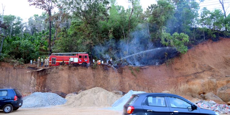 ಕೋಡಿಂಬಾಡಿ ಅರ್ಬಿ ಗುಡ್ಡದಲ್ಲಿ ಬೆಂಕಿ!