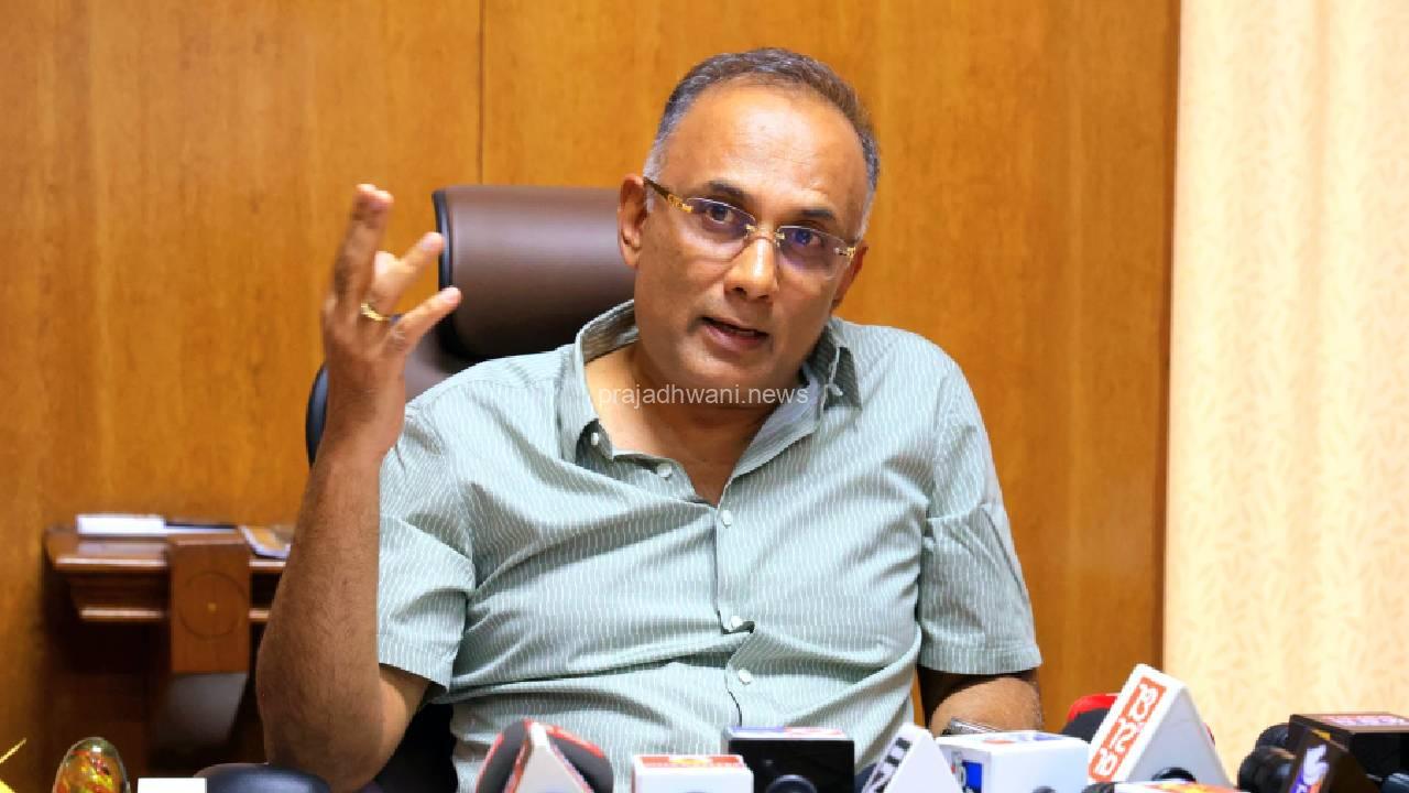 ದಕ್ಷಿಣ ಕನ್ನಡಯಲ್ಲಿ ಕೋಮುವಾದದ ಕಾರಣ ಹೂಡಿಕೆಗೆ ಅಡ್ಡಿ; ಪ್ರಿಯಾಂಕ್ ಖರ್ಗೆ ಹೇಳಿಕೆಗೆ ದಿನೇಶ್ ಗುಂಡೂರಾವ್ ಸಮರ್ಥನೆ