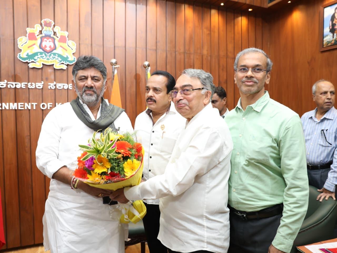 ಕರಾಡ ಬ್ರಾಹ್ಮಣ ಸಮಾಜಕ್ಕೆ ಬೆಂಗಳೂರಿನಲ್ಲಿ ನಿವೇಶನ; ಪುತ್ತೂರು ಶಾಸಕ ಅಶೋಕ್ ರೈ ಮೂಲಕ ಮನವಿ ಸಲ್ಲಿಸಿದ ಬ್ರಾಹ್ಮಣ ಸಮಾಜ